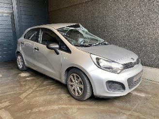 Uttjänta bilar auto Kia Rio Rio III (UB) Hatchback 1.2 CVVT 16V Hatchback  Benzine 1.248cc 62kW (84pk) FWD 2012/4