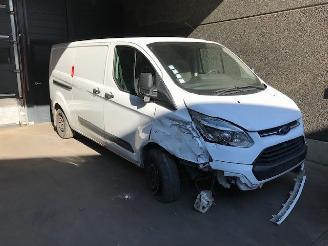 Démontage voiture Ford Custom Custom Van 2016 2.2 TDCi 16V Bestel  Diesel 2.198cc 92kW (125pk) FWD 2016/5