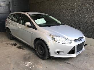 Uttjänta bilar auto Ford Focus III Wagon Combi 2010 / 2018 1.0 Ti-VCT EcoBoost 12V 100 Combi/o  Benzine 998cc 74kW (101pk) FWD 2014/4