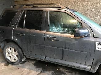 Land Rover Freelander II Terreinwagen 2006 / 2014 2.2 tD4 16V Jeep/SUV  Diesel 2.179cc 110kW (150pk) 4x4 picture 3