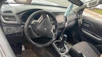 Mitsubishi L-200 L-200, Pick-up, 2014 2.2 DI-D 4WD picture 8