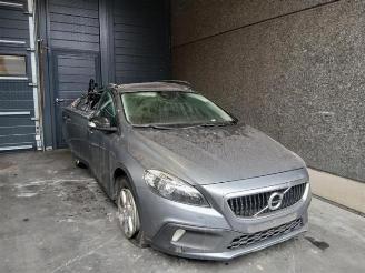 Vrakbiler auto Volvo V-40 V40 Cross Country (MZ), Hatchback 5-drs, 2012 / 2019 2.0 D2 16V 2018/4