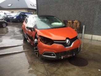 Renault Captur 900cc benzine picture 1