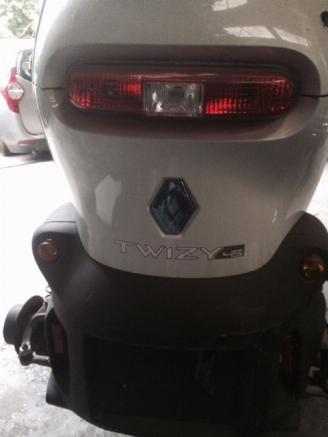 Vrakbiler auto Renault Twizy  2012/1