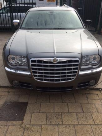 krockskadad bil motor Chrysler 300 C  2008/1
