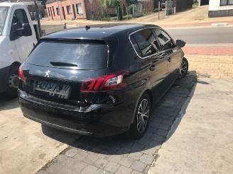 demontáž osobní automobily Peugeot 308 1600CC - DIESEL - 6VIT 2015/1