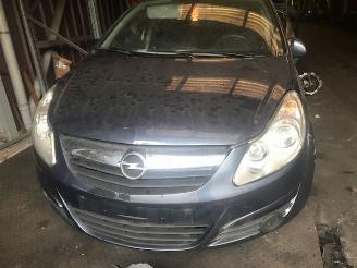 Coche siniestrado Opel Corsa diesel/1300cc/5vit 2008/1