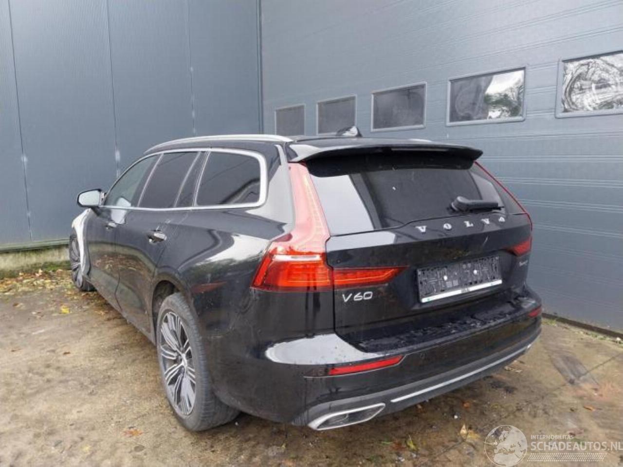 Volvo V-60 V60 Cross Country II (ZZ), Combi, 2018 2.0 D3 16V AWD