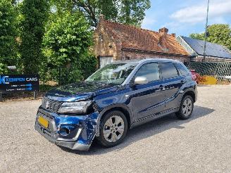 krockskadad bil auto Suzuki Vitara 1.4 Boosterjet Hybrid Stoelverw. 2024/4