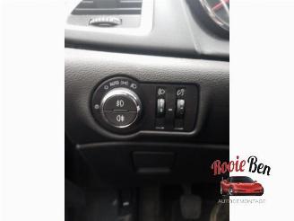 Opel Astra Astra J (PC6/PD6/PE6/PF6), Hatchback 5-drs, 2009 / 2015 1.6 16V Ecotec picture 17