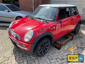 Dezmembrări autoturisme Mini Cooper R50 2006/11