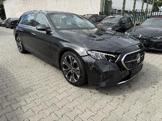 Mercedes E-klasse E-220d-T / Panorama picture 3