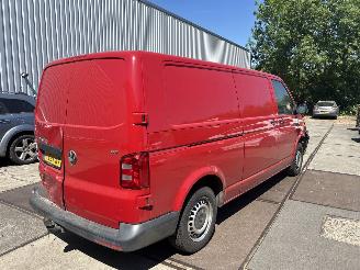 Volkswagen Transporter 2.0 TDI L2H1 picture 1