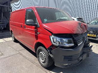 Volkswagen Transporter 2.0 TDI L2H1 picture 2
