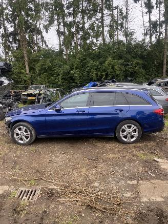 Mercedes C-klasse C 220 D COMBI picture 2