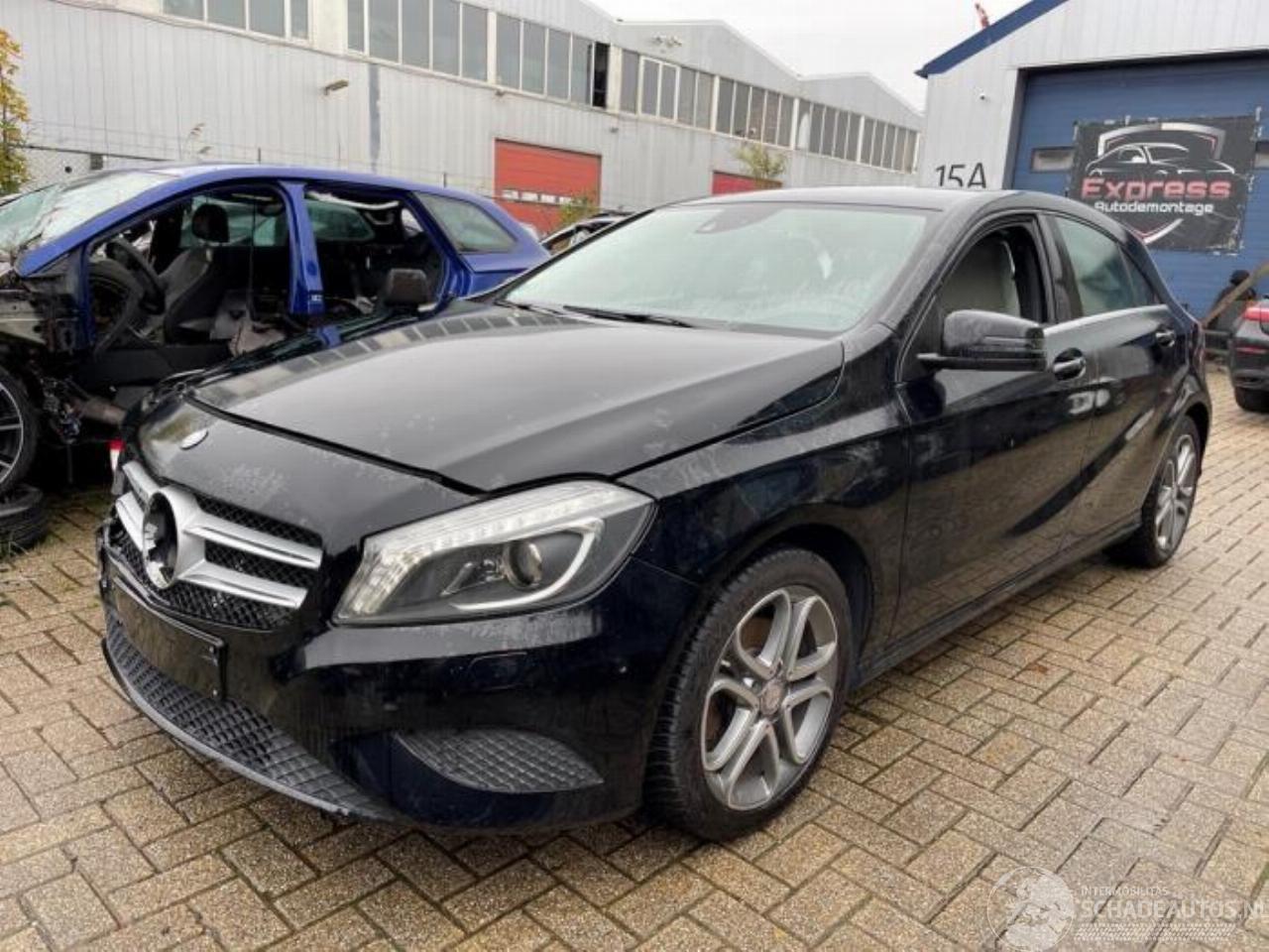 Mercedes A-klasse A (W176), Hatchback, 2012 / 2018 2.2 A-200 CDI, A-200d 16V
