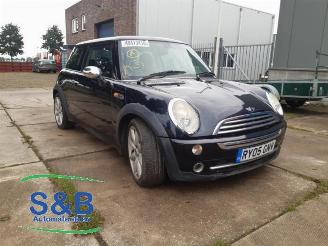 Mini Cooper Mini One/Cooper (R50), Hatchback, 2001 / 2007 1.6 16V One picture 2