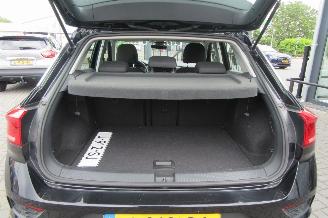 Volkswagen T-Roc 1.0 TSI Style Business picture 22