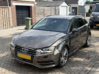 skadebil auto Audi A3 1.6 TDI ultra Attraction Pro Line 2014/1