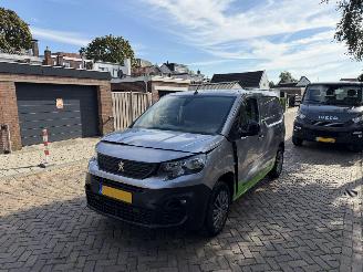 Damaged car Peugeot Partner 1.5 BlueHDI 3 PERS! 100 S&S L1  NAP! 2023/1