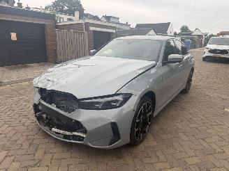 krockskadad bil auto BMW 3-serie 330e XDrive M PAKKET 2025/1
