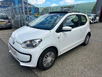 Volkswagen Up! 1.0 PANO picture 1