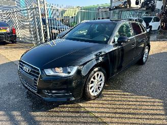 uszkodzony samochody osobowe Audi A3 1.2 TFSI 2015/4