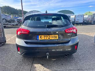 Ford Focus 1.0 EcoBoost hybride 125PK picture 5