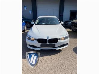 Uttjänta bilar auto BMW 3-serie 3 serie (F30), Sedan, 2011 / 2018 328d 2.0 16V 2014/10