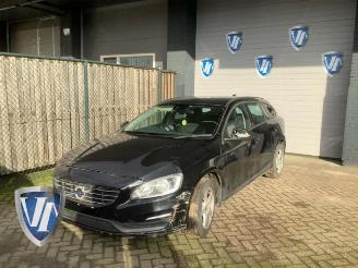 Salvage car Volvo V-60 V60 I (FW/GW), Combi, 2010 / 2018 2.0 D4 16V 2014