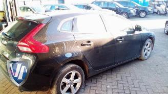 Volvo V-40 V40 (MV), Hatchback 5-drs, 2012 / 2019 1.6 T2 GTDi 16V picture 4