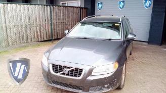 Salvage car Volvo V-70 V70 (BW), Combi, 2007 / 2016 2.4 D5 20V 2008