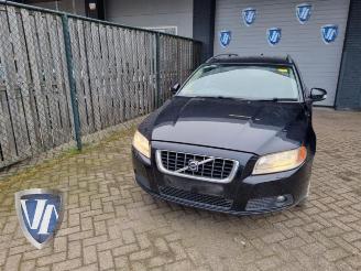 Salvage car Volvo V-70 V70 (BW), Combi, 2007 / 2016 2.4 D5 20V 2008