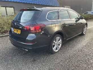 Opel Astra 1.4T picture 4