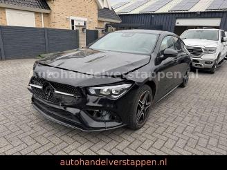 Vaurioauto  passenger cars Mercedes Cla-klasse 250e Shooting Brake AMG Night-Paket 2022/8