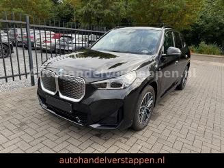 Uttjänta bilar auto BMW iX1 20 eDrive M Sportpaket Leder LED Navi+ 2025/3