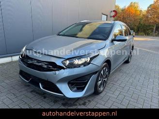 Voiture accidenté Kia Cee d Ceed Sportswagon Plug-in Hybrid Platinum Edition 2024/5